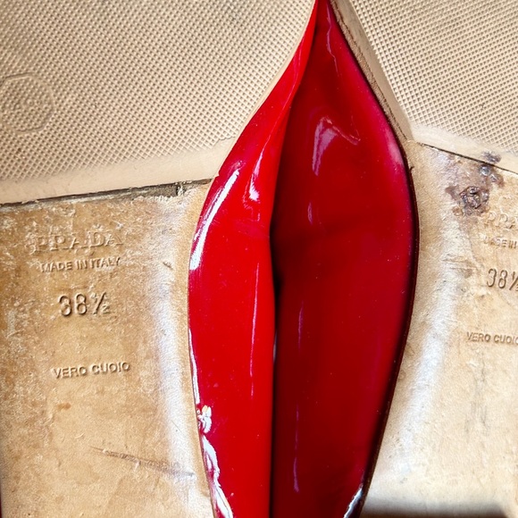 Prada vintage women’s pointed toe flats - Picture 7 of 8